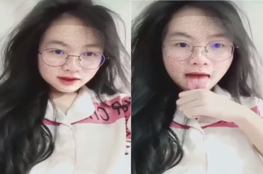 Em sinh viên thèm ngậm hàng